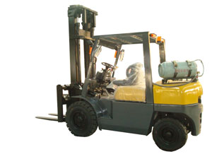 Xe nâng chạy xăng FG45T